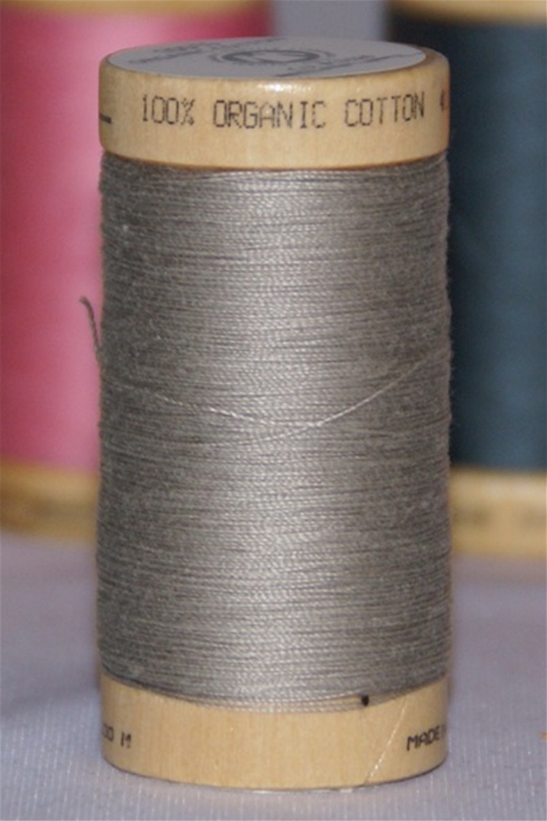 Spool organic sewing thread (100 meter) 4831