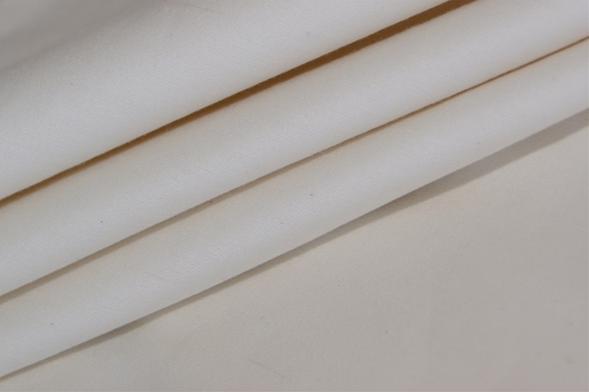 Natural sateen (width 264 cm) 