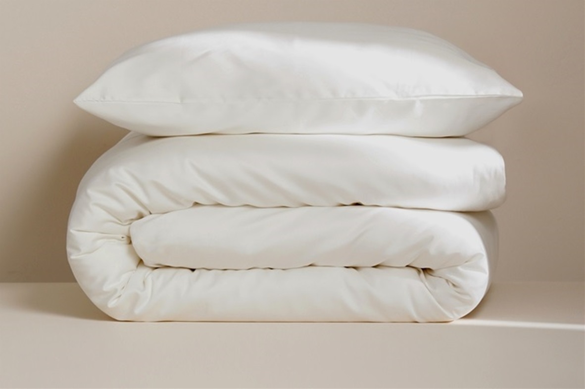 Ivory dekbedovertrek satijn 