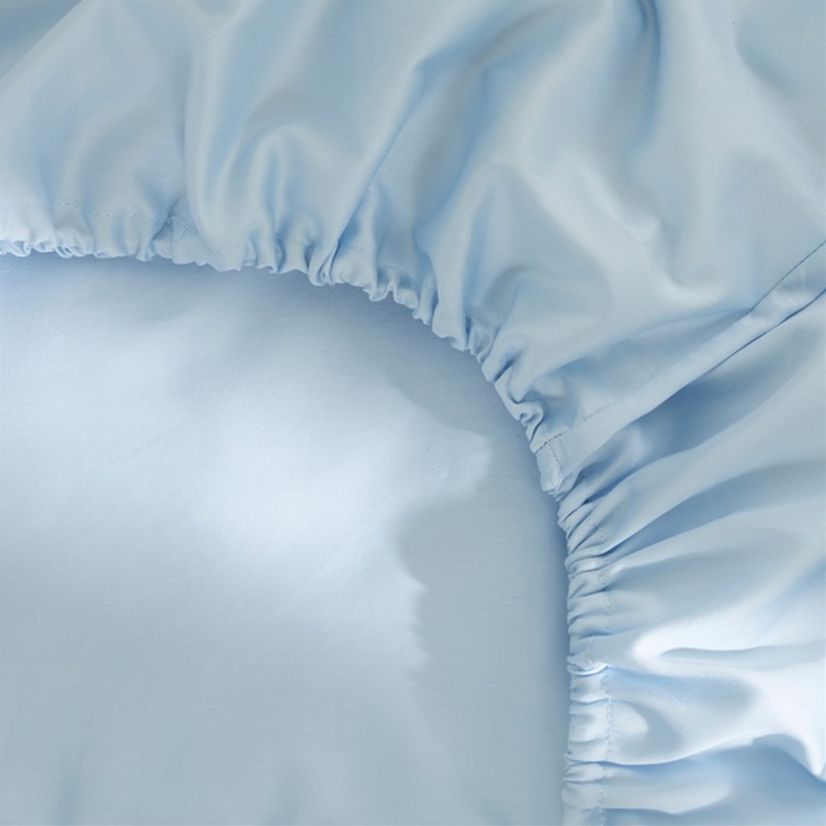 Sky Blue topper hoeslaken (dun matras) satijn 