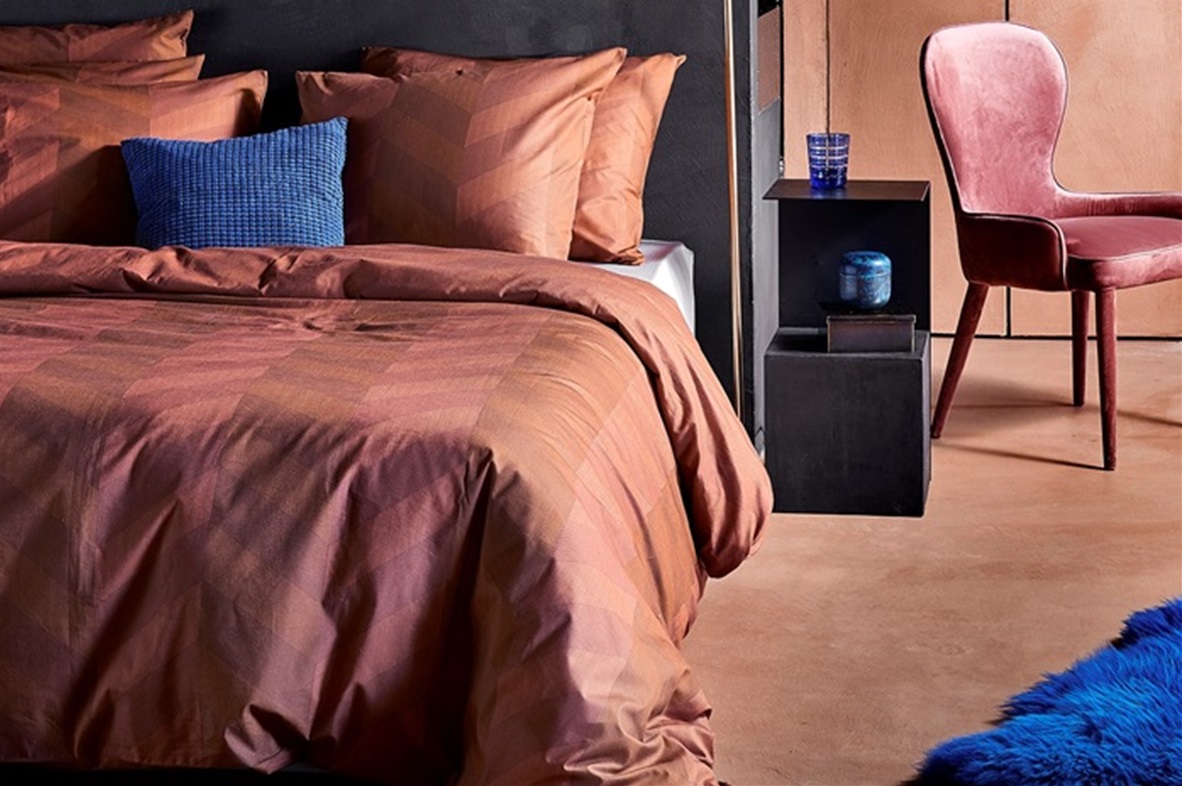 Atomy Brick Red dekbedovertrek satijn 