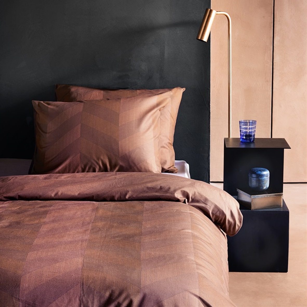 Atomy Brick Red dekbedovertrek satijn 