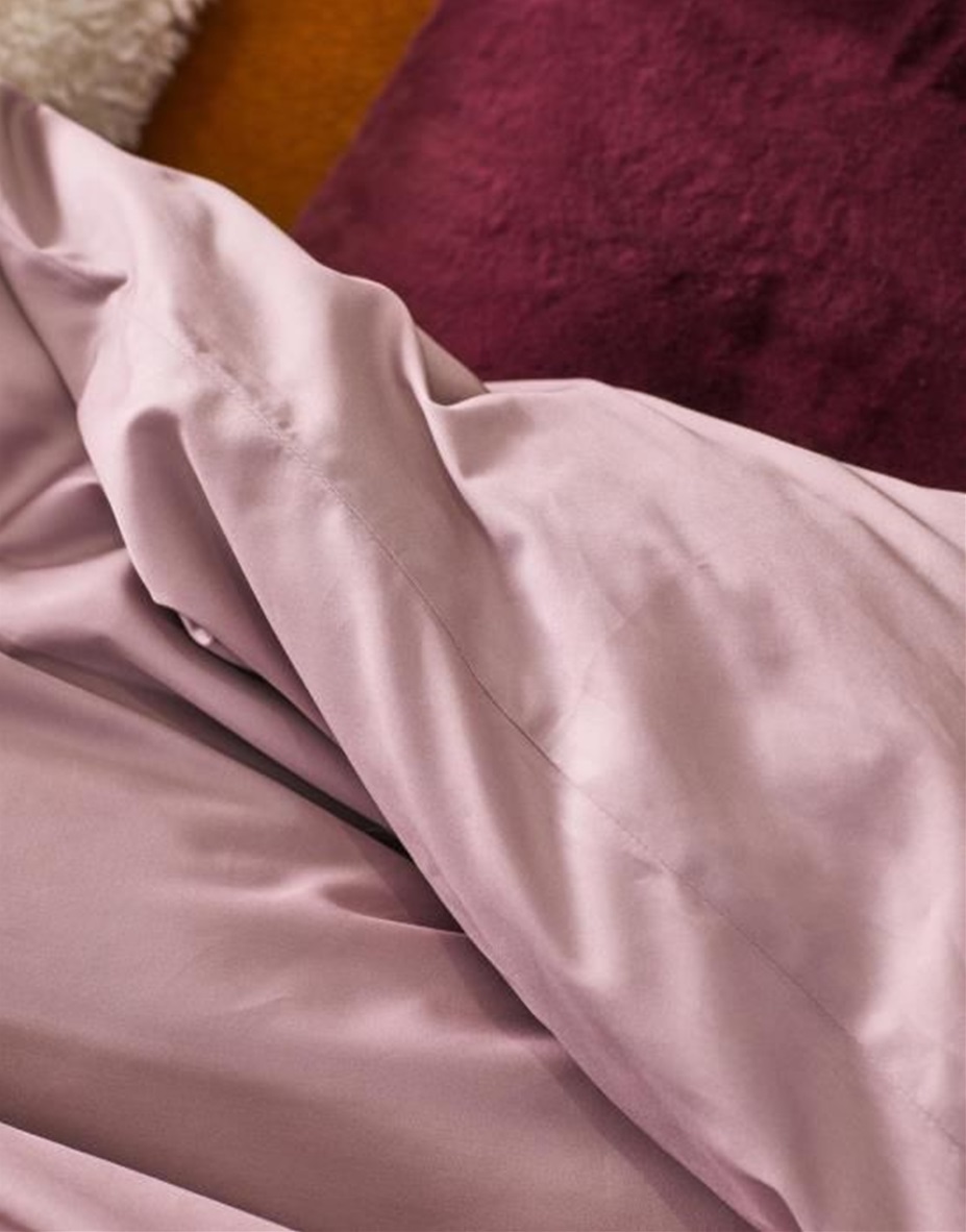 Eleanor Woodrose dekbedovertrek satijn 