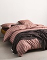 Rivar Aubergine plaid 