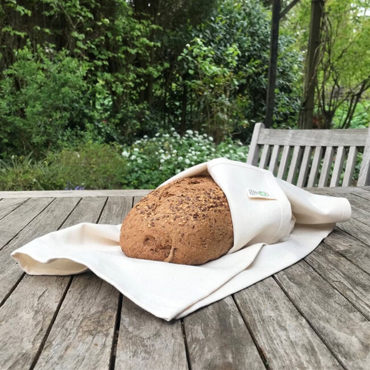 Natural kitchen textiles 