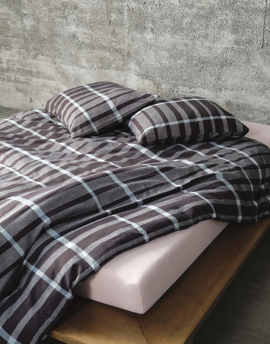Thori Dark Navy duvet cover flannel 